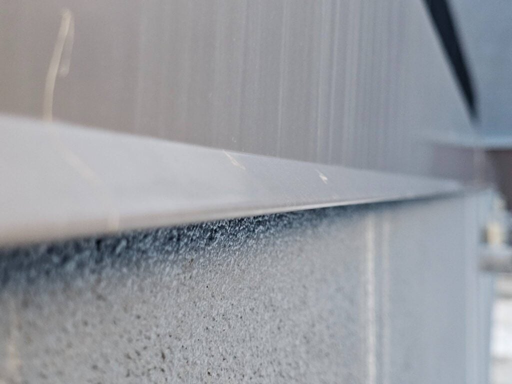 Counterflashing on Pop-Up Roofs 7 Durable counterflashing detail ensuring a watertight seal on a pop-up roof