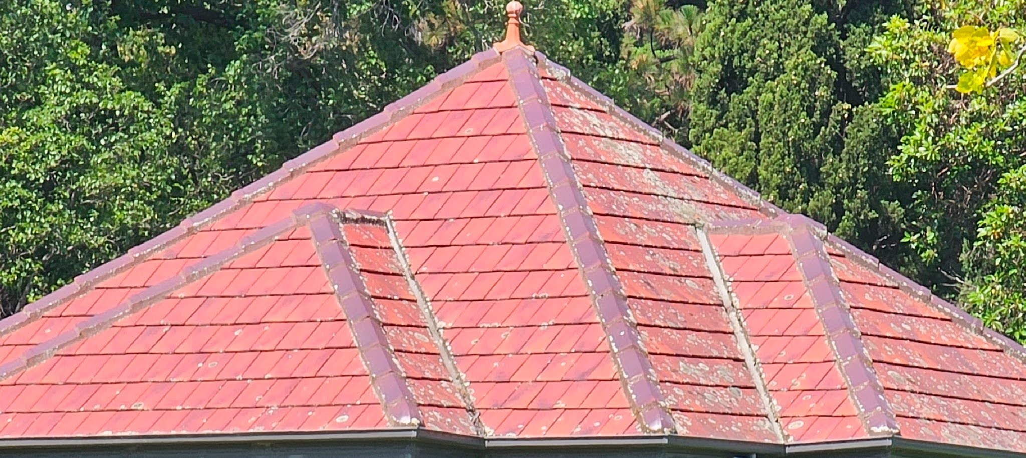 Stair-step Flashing - Part I 1 relatively simple shape roof